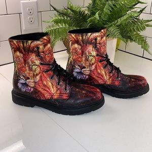Yes We Vibe vegan leather multi color Lion print boots 10M/11.5W U…